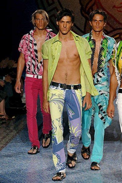 Versace Spring 2006 Menswear Collection 